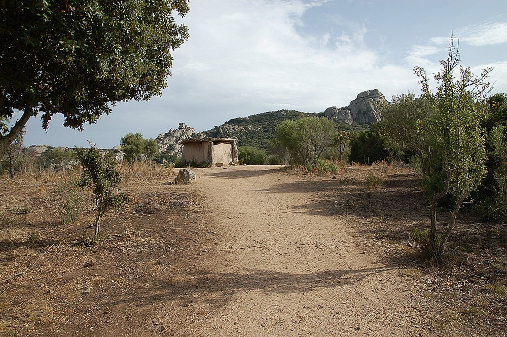 Sartenais, Dolmen de Fontanaccia 1.JPG